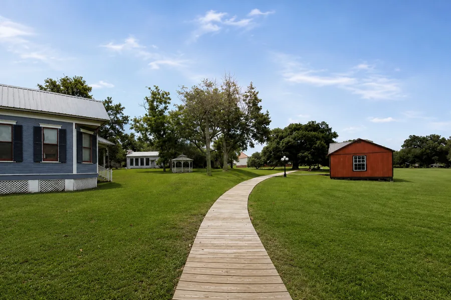 Boardwalk and western buildings at Twin Oaks